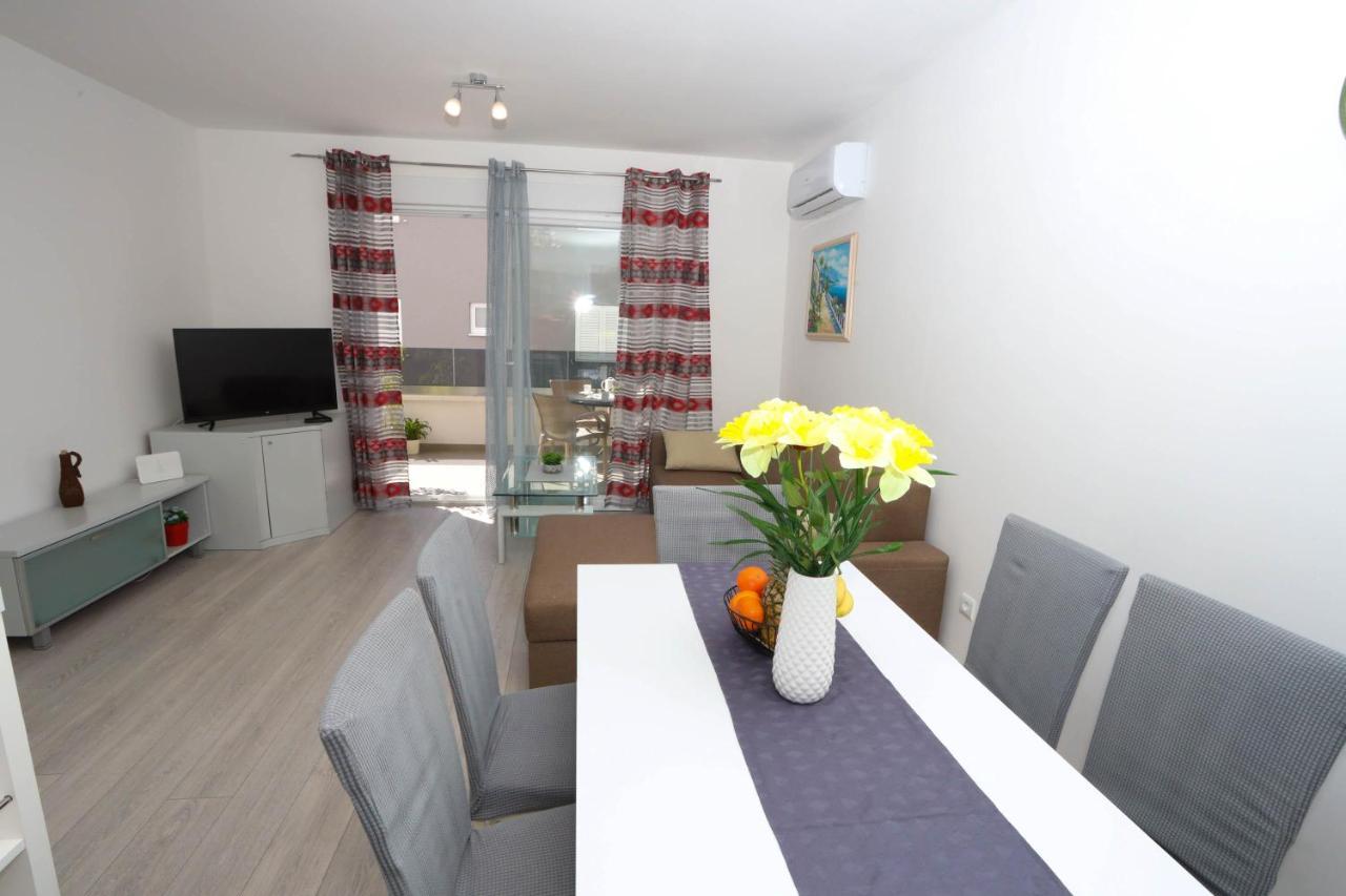Apartman Petra Makarska Esterno foto