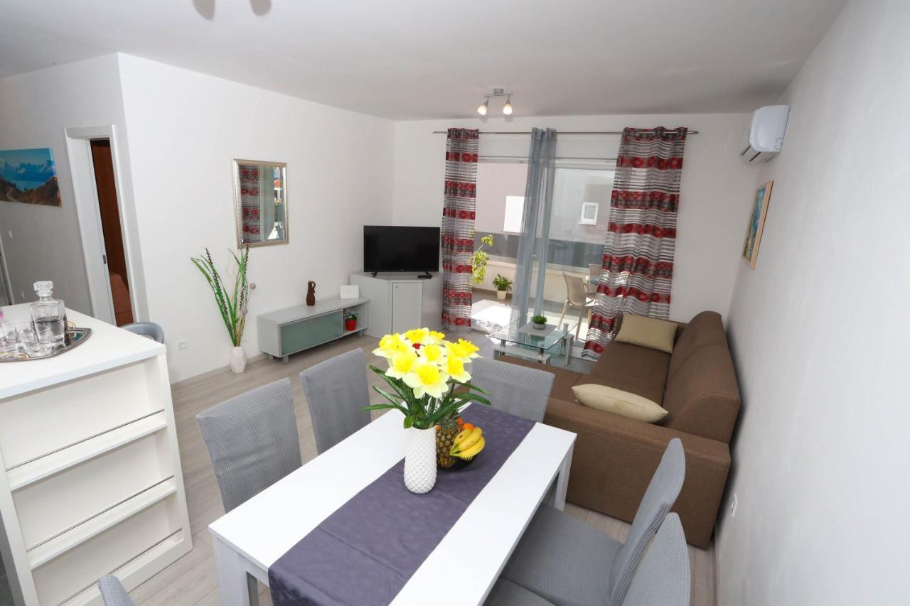 Apartman Petra Makarska Esterno foto