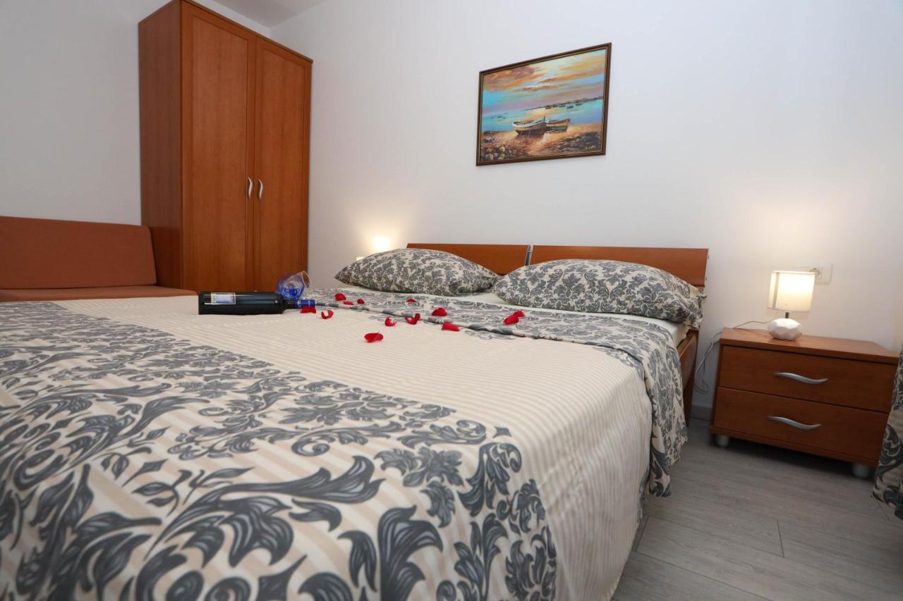 Apartman Petra Makarska Esterno foto