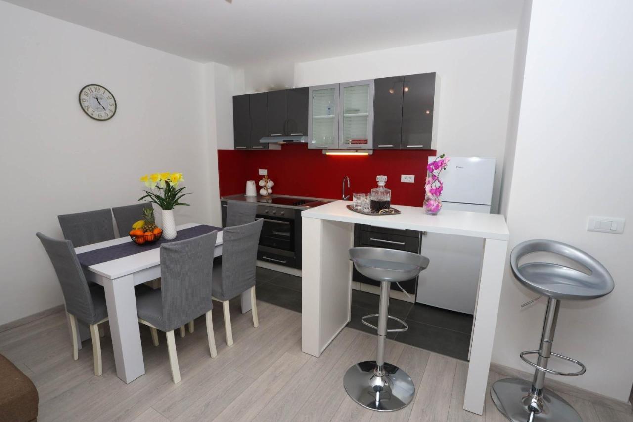Apartman Petra Makarska Esterno foto