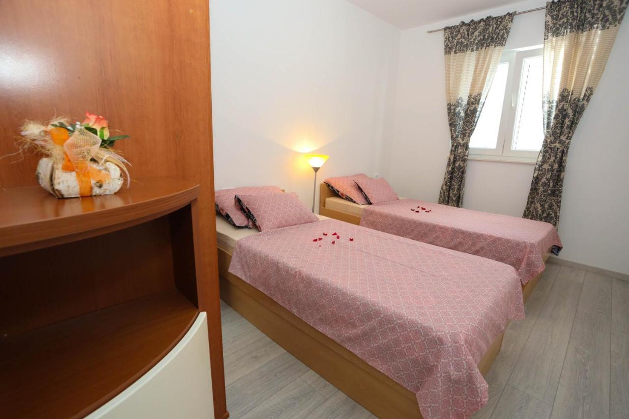 Apartman Petra Makarska Esterno foto