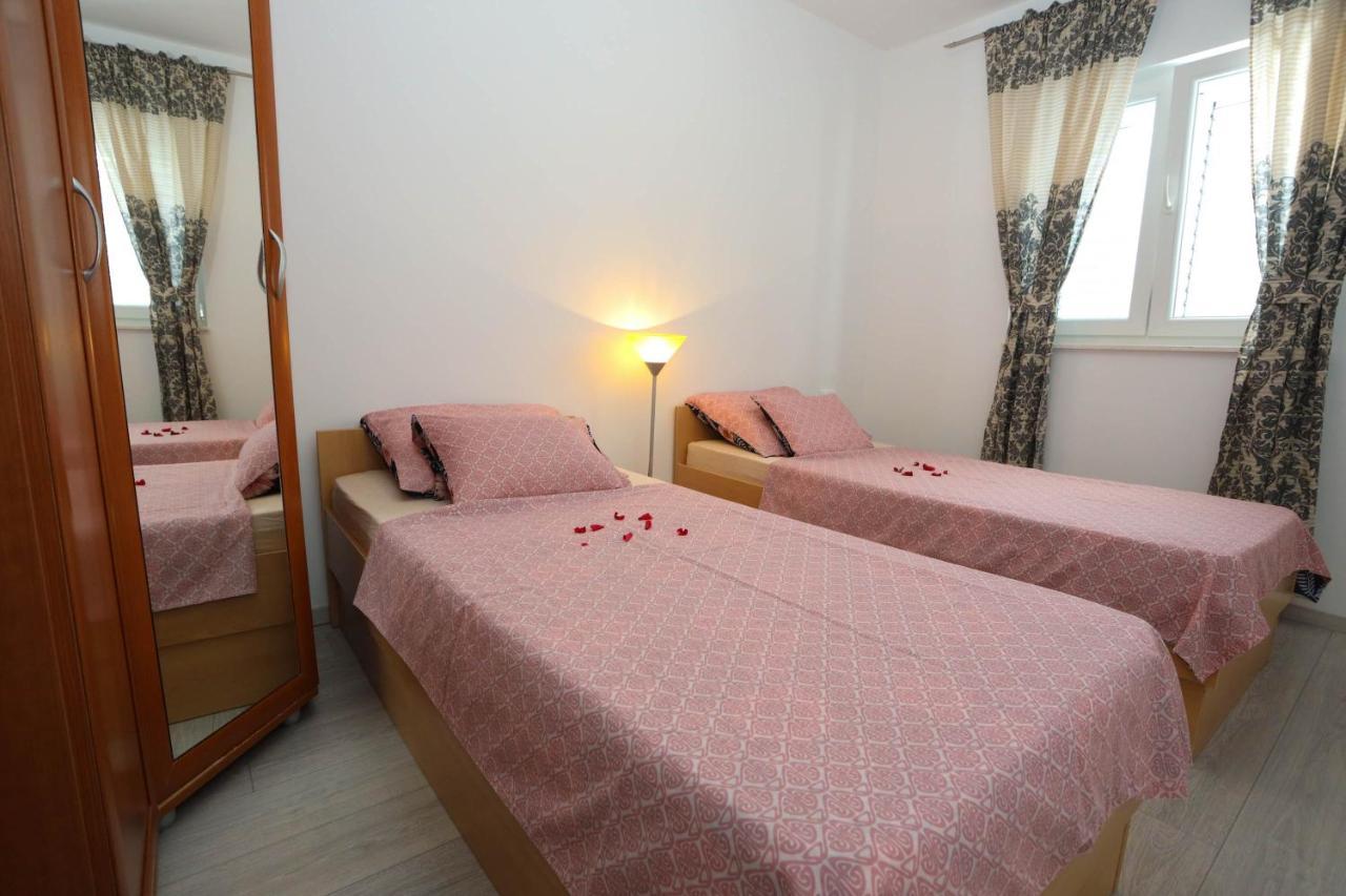 Apartman Petra Makarska Esterno foto